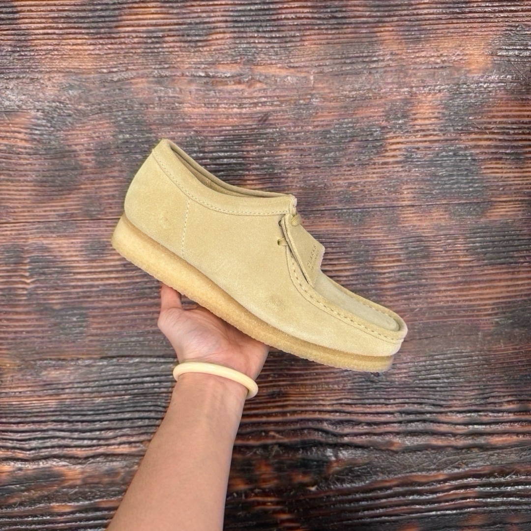 CS4768 - CLARKS WALLABEES SUADE LN FB - 41,5