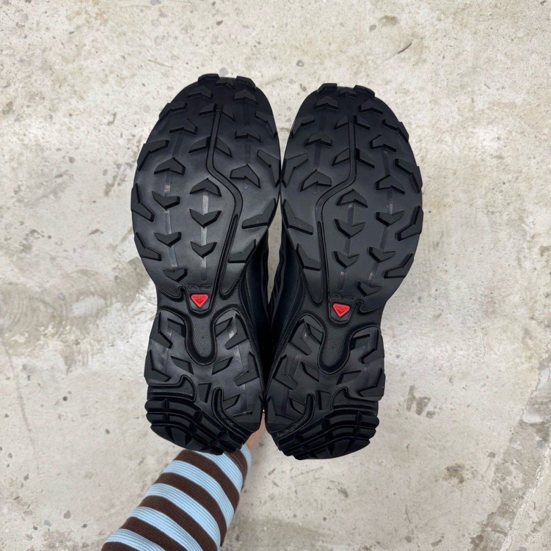 T826CS25 - SALOMON XT-6 BLACK FB - 42