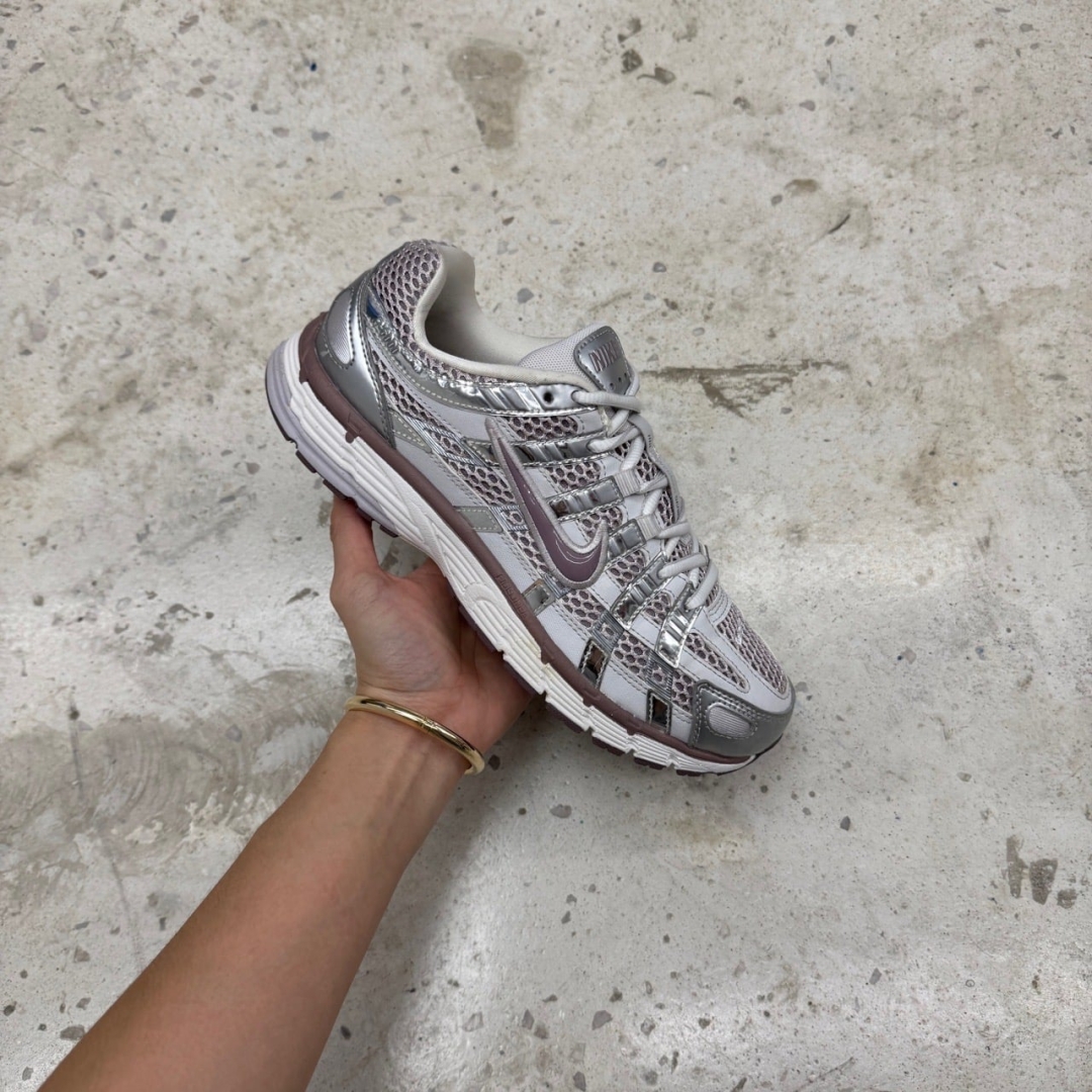 T826CS60 - NIKE P-6000 SILVER VIOLET - 40