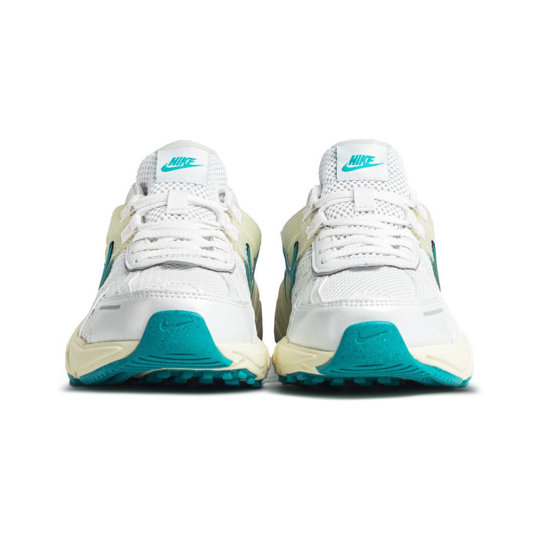 V2K WHITE MINT FD0736-105