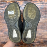cs2875 - Yezzy Quantum Onyx - 43