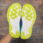 CS4064 - HOKA ARAHI 7 BLUE DS FB - 44