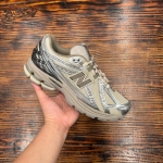 CS4450 - NEWBALANCE 1906 SILVER TAN DS FB
