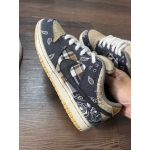 DU548 - DUNK LOW SB TRAVIS SCOTT FB - 41