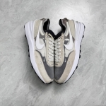 T526CS20 - NIKE WAFFLE GREY - 45