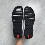 T526CS20 - NIKE WAFFLE GREY - 45