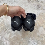 T526CS56 - PUMA MOSTRO BLACK SILVER LN FB - 40,5