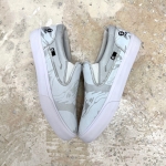 T526CS69 - AAPE X DG SLIP ON WHITE - 42.5