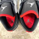 553558045 - 1S LOW NEWTRAL GREY WHITE DS FB - 41