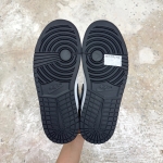 553558045 - 1S LOW NEWTRAL GREY WHITE DS FB - 41
