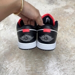 553558045 - 1S LOW NEWTRAL GREY WHITE DS FB - 41