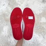 T526JD16 - JORDAN 1 HIGH HERITAGE FB - 42