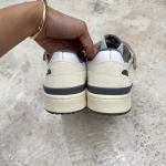 T526CS122 - ADIDAS FORUM LOW OFF WHITE PEBBLE - 41