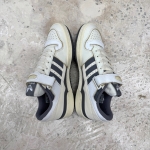 T526CS122 - ADIDAS FORUM LOW OFF WHITE PEBBLE - 41