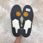 T526CS122 - ADIDAS FORUM LOW OFF WHITE PEBBLE - 41