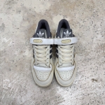 T526CS122 - ADIDAS FORUM LOW OFF WHITE PEBBLE - 41