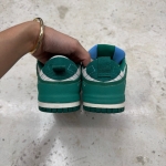T626DU6 - DUNK LOW DISRUPT 2 MALACHITE - 40