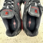T726CS58 - NIKE SHOX TL BLACK RED DS - 42,5