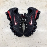 T726CS58 - NIKE SHOX TL BLACK RED DS - 42,5