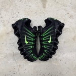 T726CS120 - NIKE SHOX TL BLACK GREEN STRIKE DS FB - 42