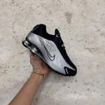 T726CS121 - SHOX R4 SILVER BLACK LN FB - 42