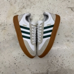 T826CS1 - ADIDAS GRADAS WHITE GREEN GUM - 40