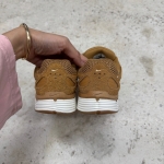 T826CS16 - NIKE P-6000 WHEAT - 40