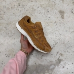 T826CS16 - NIKE P-6000 WHEAT - 40