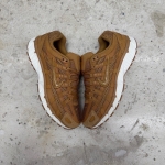 T826CS16 - NIKE P-6000 WHEAT - 40
