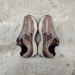 T826CS32 - NIKE VOMERO 5 DUSTED CLAY FB - 40,5