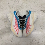 T826CS42 - PUMA SPIREX MULTICOLOR LN - 40,5