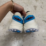 T826CS42 - PUMA SPIREX MULTICOLOR LN - 40,5