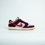 T826DU6 - DUNK SB LOW X SKATE LIKE A GIRL LN FB - 42