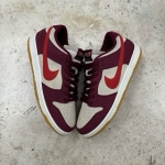 T826DU6 - DUNK SB LOW X SKATE LIKE A GIRL LN FB - 42
