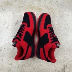 T826AF3 - AF1 LOW BY YOU BLACK RED DS - 42,5