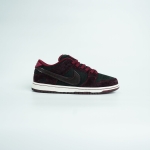T826DU8 - DUNK SB LOW RIOT SKATESHOP LN FB - 42