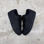 T826DU9 - DUNK SB LOW ALL BLACK DS FB - 42