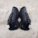 T826AM9 - NIKE AIR MAX PLUS 3 WOLF GREY DS -