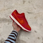 T826DU12 - DUNK LOW ATL RED LN - 41