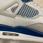 T826JD21 - JORDAN 4 MILITARY BLUE - 42