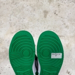 T826JD23 - 1S HIGH LUCKY GREEN LN FB - 42