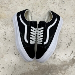 T926CS10 - VANS LX OLD SKOOL BLACK WHITE DS FB - 42,5
