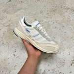 JP8816 - ADIDAS BAD BUNNY ADIZERO SL 72 DS FB