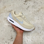 T926AM2 - NIKE AIR MAX VERSE WHITE CREAM - 41