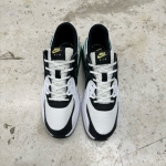T926AM3 - NIKE AIR MAX EXCEE WHITE GREEN - 44,5