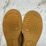 T926AF5 - AF1 LOW WHEAT - 42,5