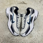 T926CS53 - NIKE INITIATOR WHITE BLUE - 42