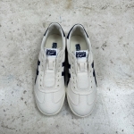 T926CS67 - ONITSUKA TIGER TOKUTEN SLIP ON NAVY DS FB - 41,5