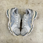 T926CS69 - ASICS KAYANO 12.1 SILVER BLUE FB - 40