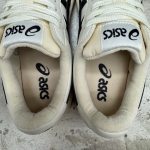 T926CS74 - ASICS COURT MZ CREAM GUM - 42,5
